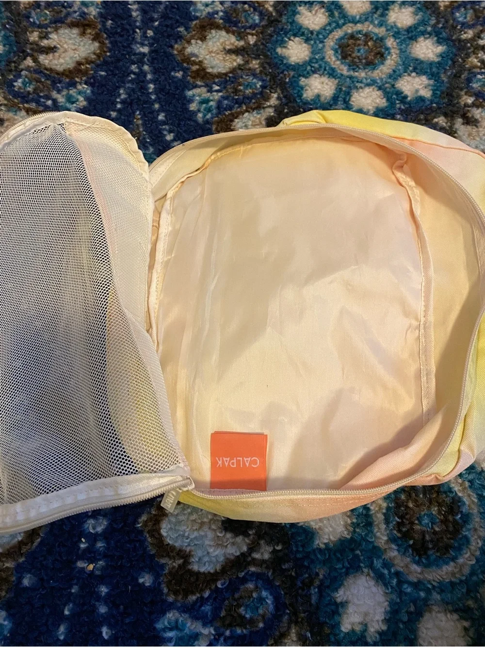 CALPAK Set of 2 Mesh Packing Cubes Travel Organizers Pastel Ombre Yellow Peach